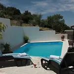 House Pine Tree - Three Bedroom With Pool * Nerezisca