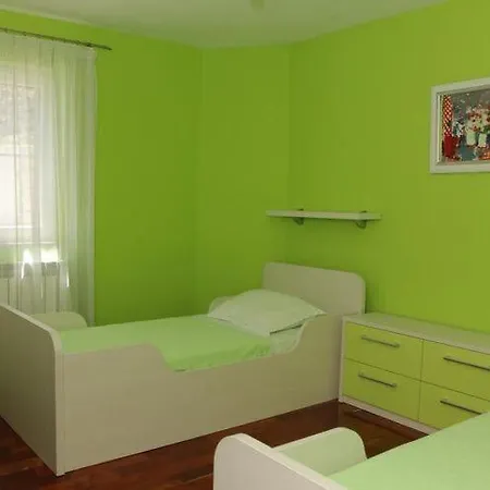 Holiday home House Pine Tree - Three Bedroom With Pool *